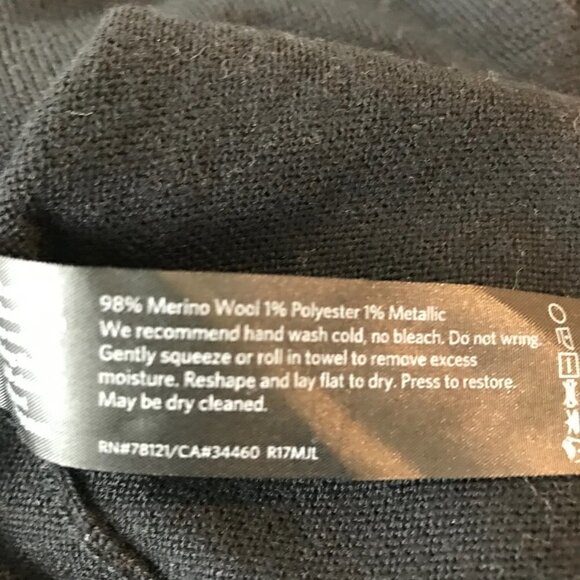 Eileen Fisher 98% Merino Wool Black  V- neck Oversized Sweater  Size XXS - Picture 7 of 7